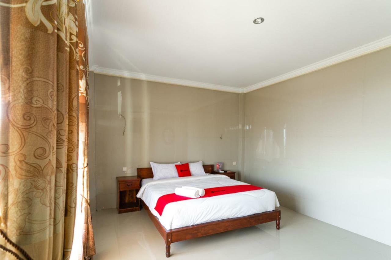 Reddoorz Near Parangtritis Beach Exterior photo